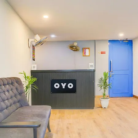 Super Hotel O Near Uttam Nagar East Metro
